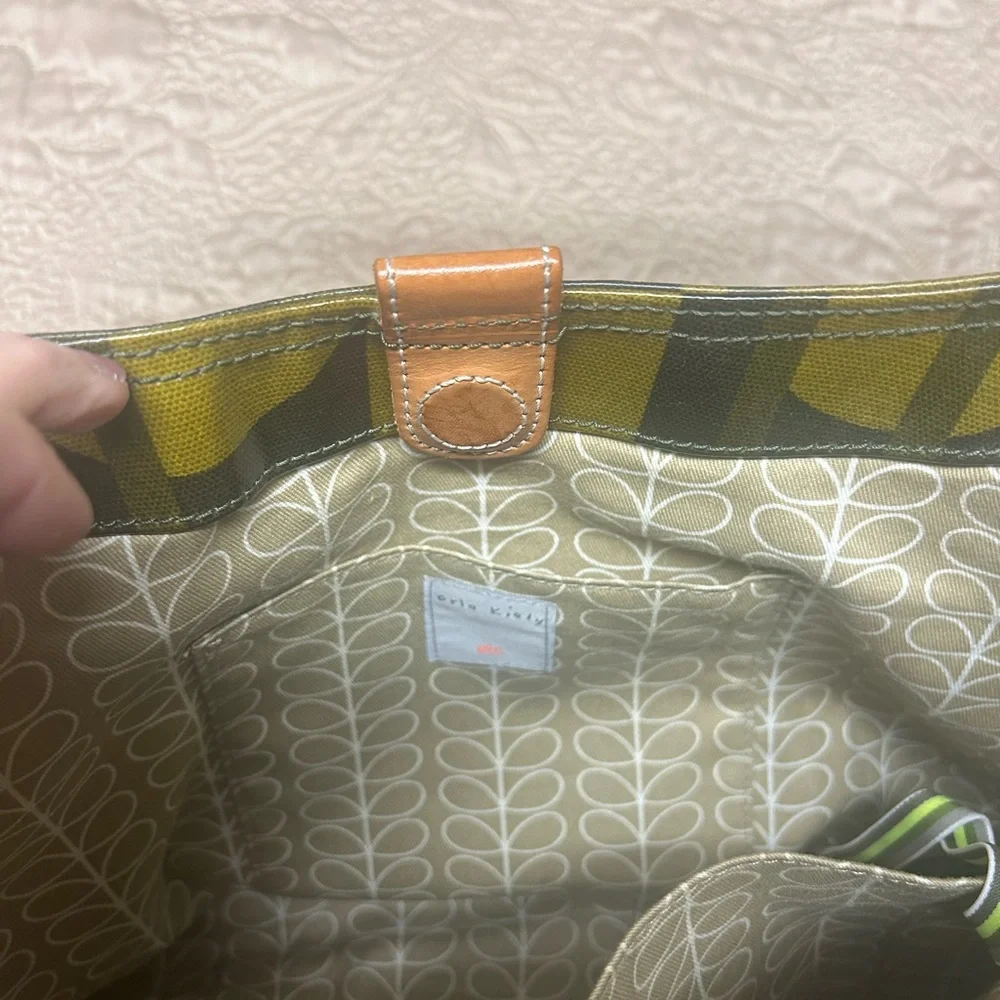 Orla Kiely Olive Green Hobo Purse Bag Multi Leaf Magnetic Clasp Leather Strap - Picture 2 of 10